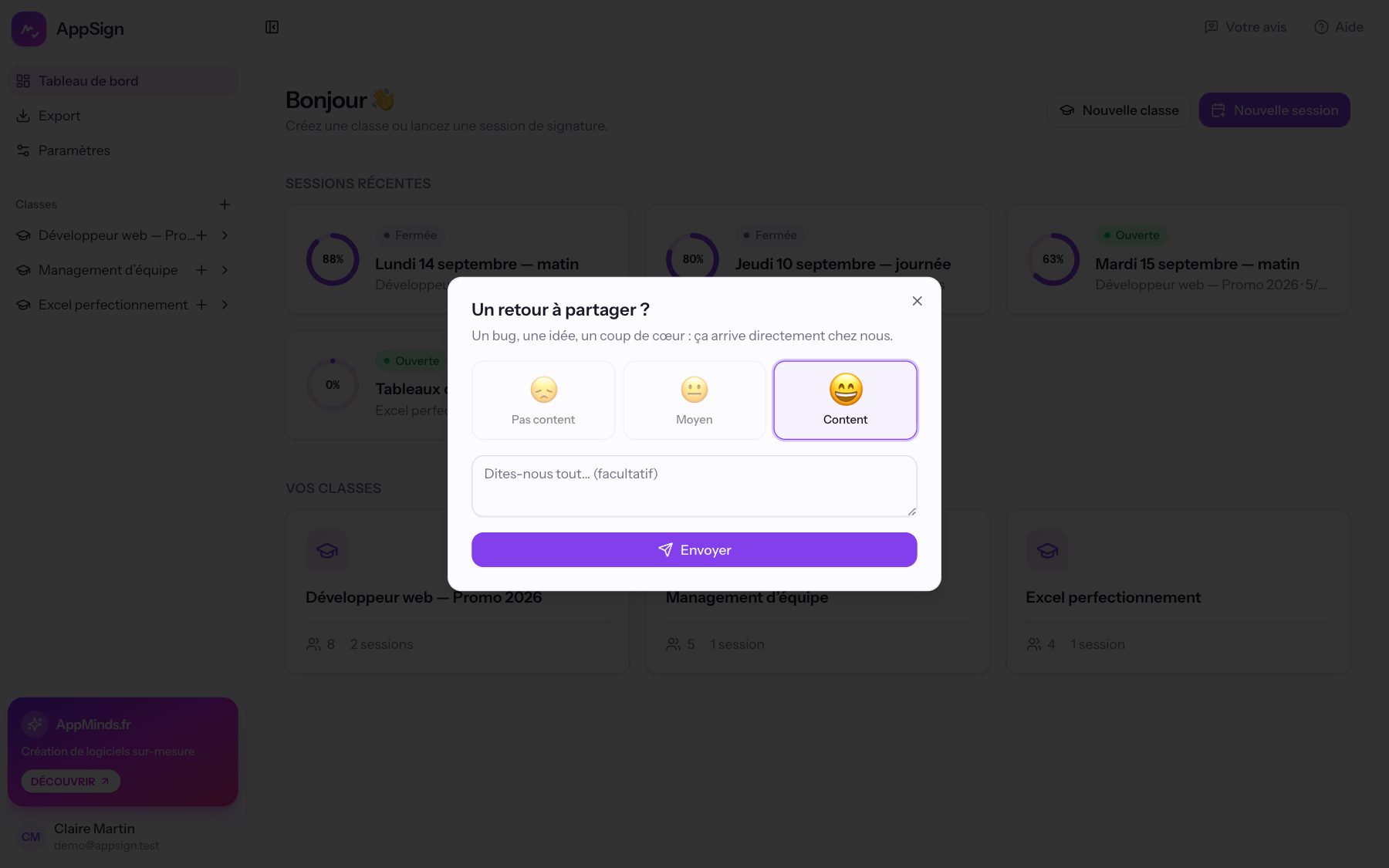 La fenêtre Votre avis ouverte au-dessus du tableau de bord, avec trois smileys et un champ de message